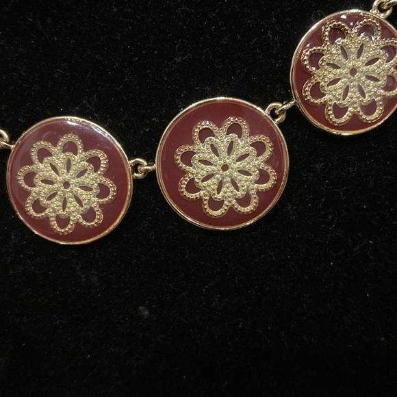 Necklace Earring Set Burgundy Lacquer Gold Tone - Picture 3 of 4